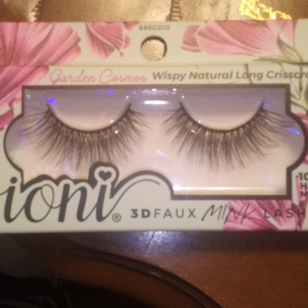 Lashes